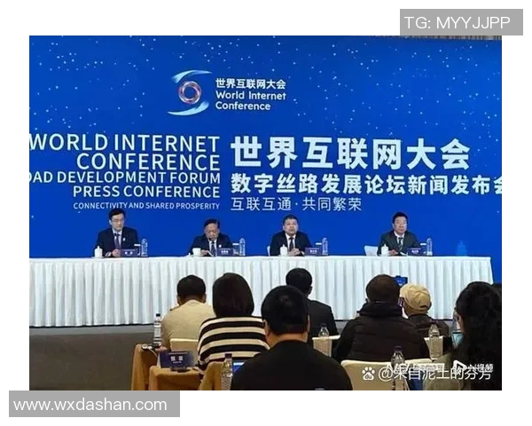 加维引领新潮流探讨未来足球发展的新方向与机遇